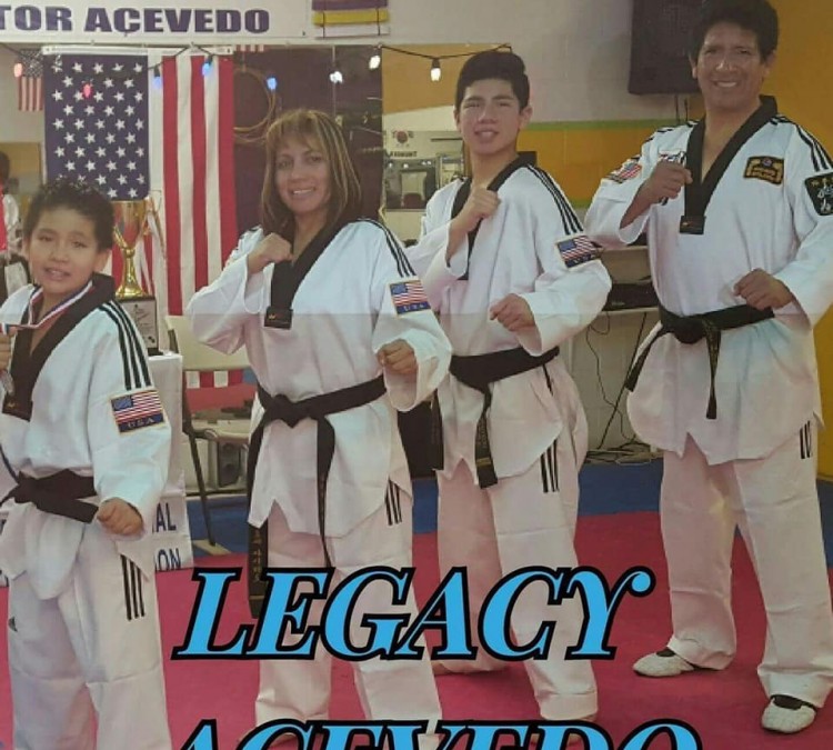 thunder-kids-west-grand-master-hector-acevedo6th-degree-black-belt-taekwondo-itf-world-photo